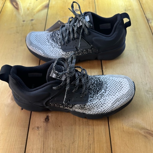 Salomon Womens Predict SOC Running Shoe Size 8.5 Black Trainer Sneaker Outdoor - Picture 1 of 9